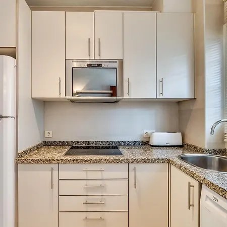 Apartment Cozy In 5 Min Walk To The *