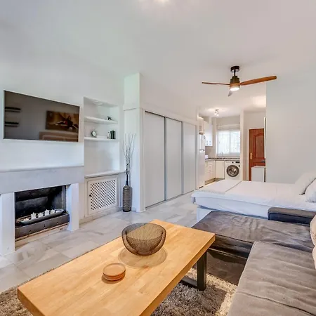 Cozy In 5 Min Walk To The *