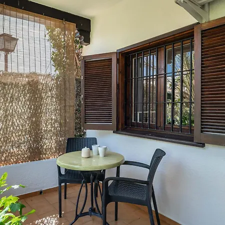 Apartment Cozy In 5 Min Walk To The