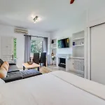 Cozy In 5 Min Walk To The Apartman