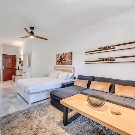 Cozy In 5 Min Walk To The Lägenhet *