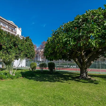 Cozy In 5 Min Walk To The Marbella