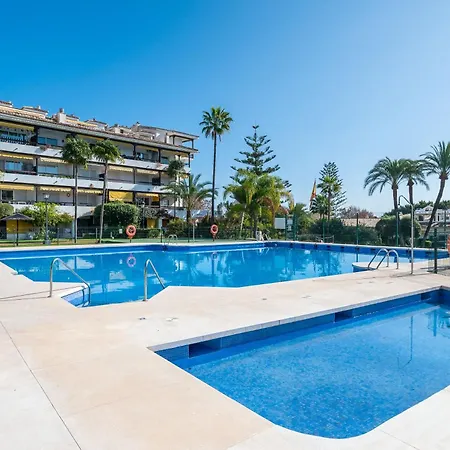 Cozy In 5 Min Walk To The Marbella