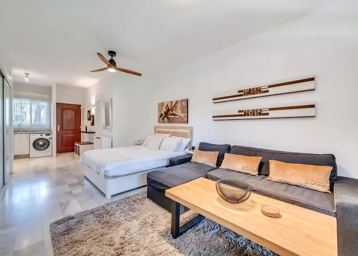 Cozy In 5 Min Walk To The アパート *