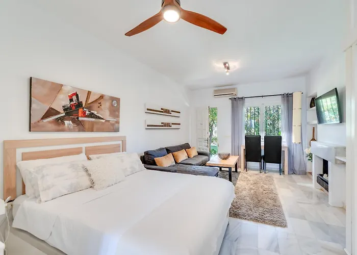 Cozy In 5 Min Walk To The *