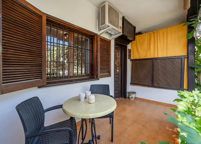 Cozy In 5 Min Walk To The アパート *