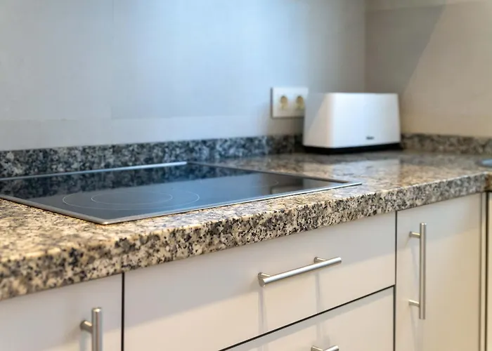 Cozy In 5 Min Walk To The *