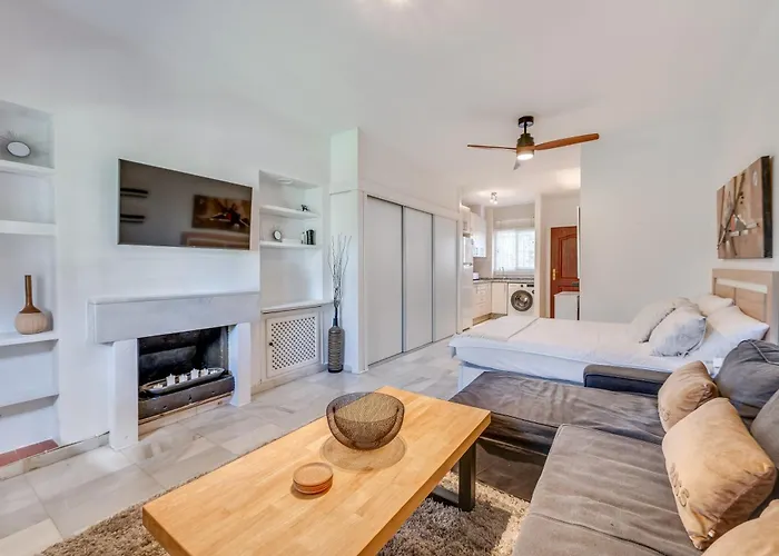 Cozy In 5 Min Walk To The *