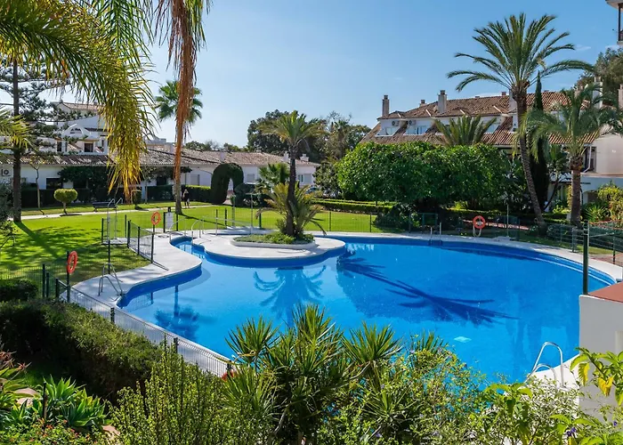 Cozy In 5 Min Walk To The * マルベーリャ